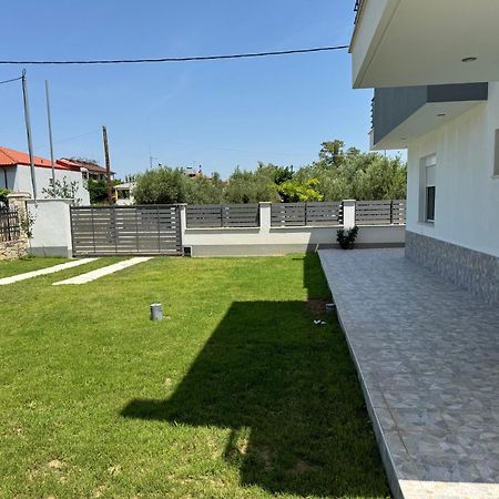 Adoniss Apartmentss Παραλία Διονυσίου Εξωτερικό φωτογραφία